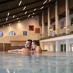 Modernes Im Golfresort & Thermenzugang